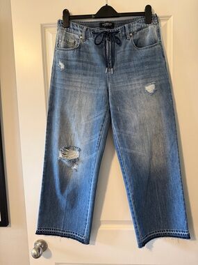 Liverpool Light Wash Distressed Drawstring Cropped Jeans